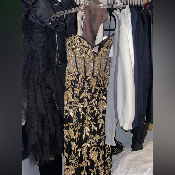 Sherri Hill dress, size 0 - Picture 2 of 2